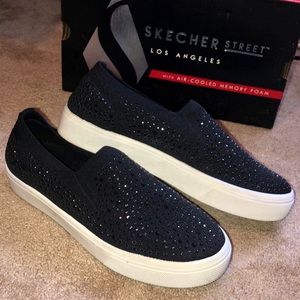 Sketchers Black Slip-On Sneakers